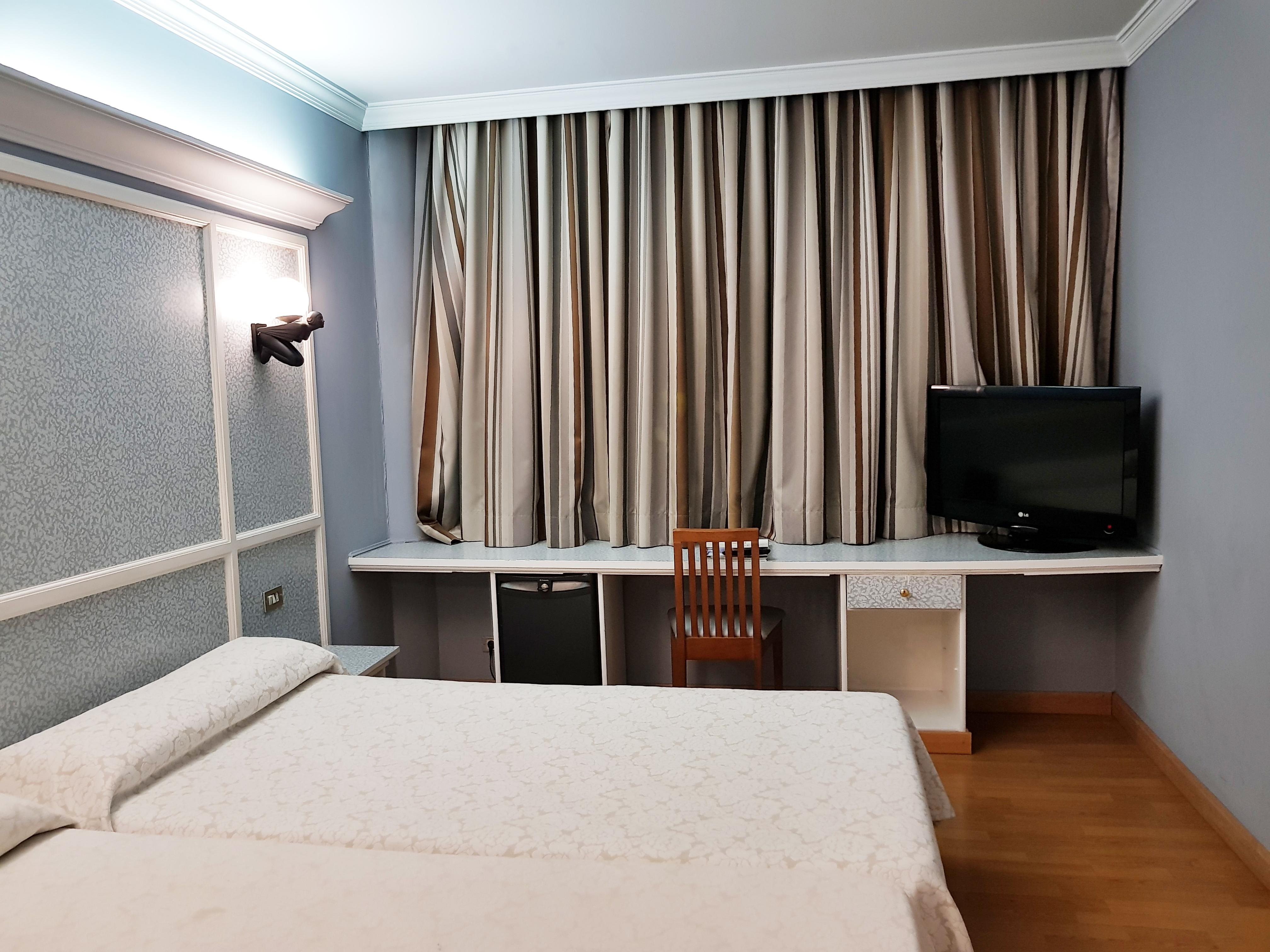 Hotel City House Las Lomas Oviedo Exterior photo